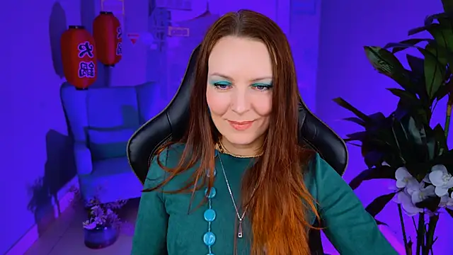 VandaRossi online show from February 5, 2025, 8:11 am