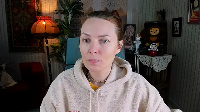 VandaRossi online show from February 16, 2025, 5:26 am