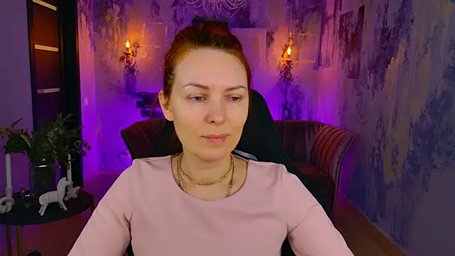 VandaRossi online show from February 21, 2025, 5:13 am