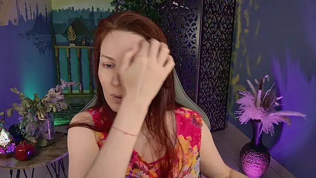 VandaRossi online show from October 10, 2025, 5:50 am