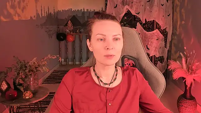 VandaRossi online show from October 21, 2025, 5:30 am