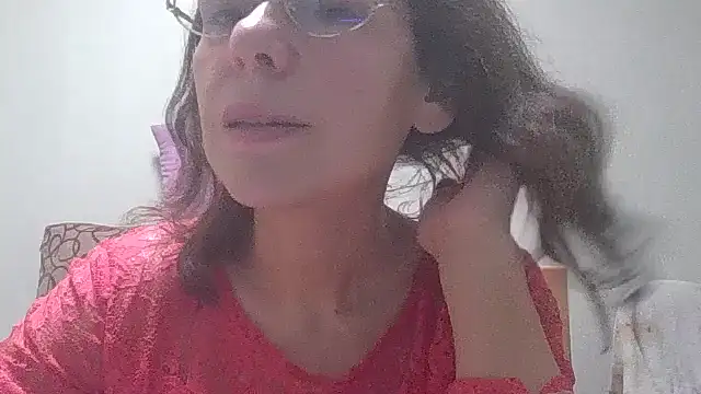 HollyJewel online show from February 13, 2025, 7:31 pm