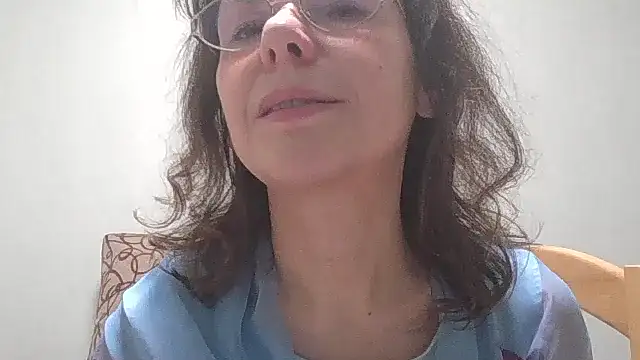 HollyJewel online show from March 14, 2025, 8:49 pm