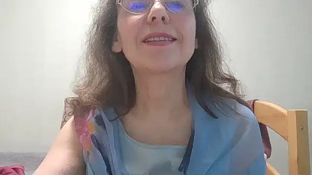 HollyJewel online show from June 5, 2026, 4:56 pm