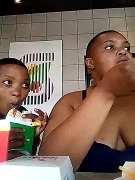 Xxxsluts online show from January 3, 2025, 2:19 pm