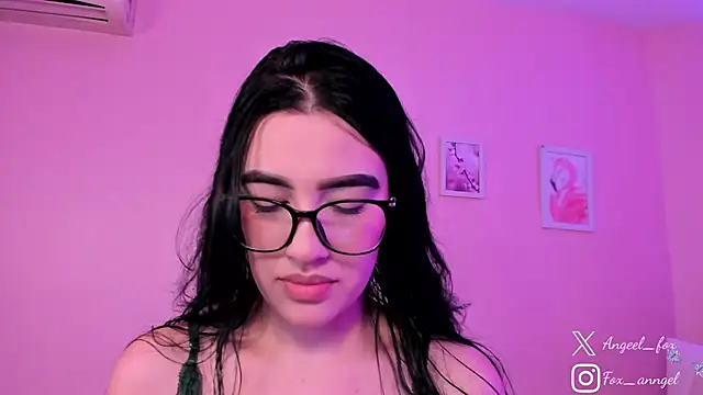 angeel fox online show from March 29, 2026, 12:21 am