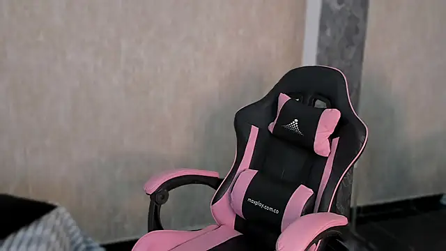 Cleopatra Fit online show from February 7, 2025, 11:56 am