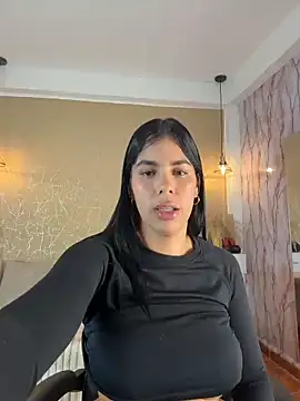 Cleopatra Fit online show from March 13, 2026, 10:22 am