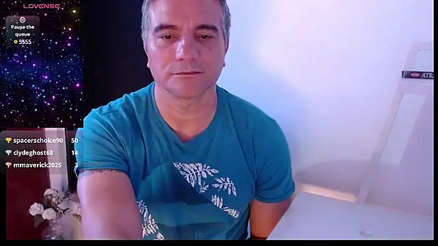 Snapshot of golden_punisher chatting on February 2, 2025, 11:19 am golden punisher online show from February 2, 2025, 11:19 am