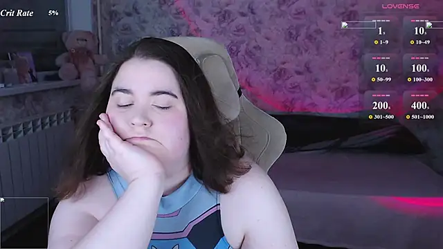 Estelle Hicks online show from March 31, 2026, 6:41 pm