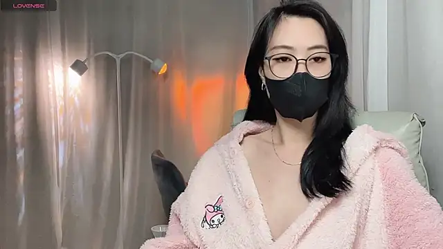  minji bae online show from January 11, 2026, 6:02 pm