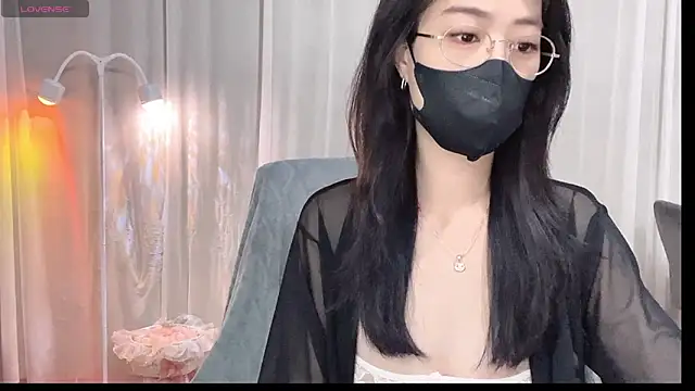  minji bae online show from March 4, 2026, 4:57 pm