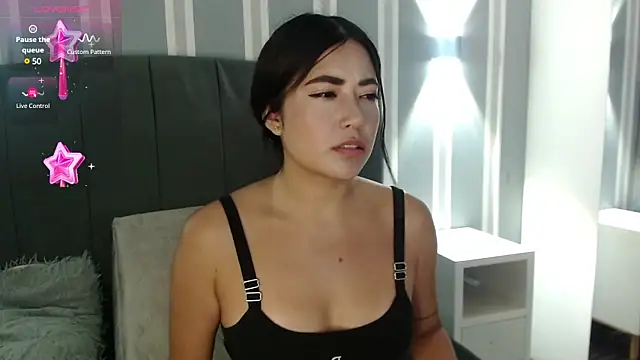 Susy thomson online show from February 28, 2025, 3:15 pm