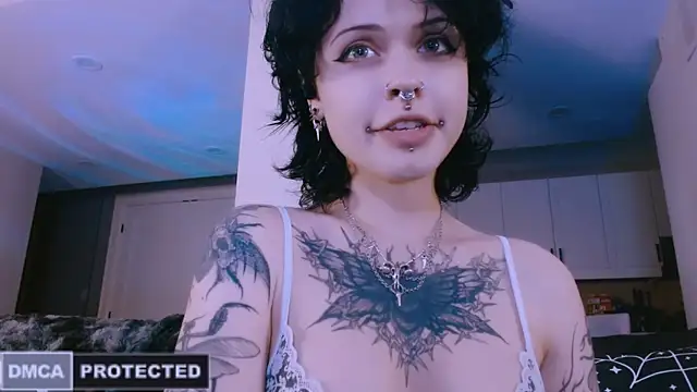 NaughtyLittleFox online show from April 3, 2026, 3:26 am