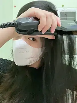 Snapshot of minmin2kk5 chatting on March 14, 2025, 12:32 am minmin2kk5 online show from March 14, 2025, 12:32 am