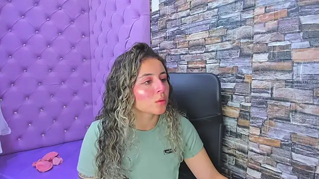 celeste blue69 online show from January 9, 2025, 2:22 am