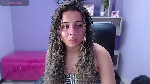 celeste blue69 online show from January 17, 2025, 2:50 am