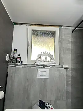 Snapshot of Livewithlucy chatting on December 31, 2024, 12:36 pm Livewithlucy online show from December 31, 2024, 12:36 pm