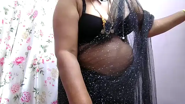 Snapshot of Janavi-janu chatting on January 28, 2025, 7:11 am Janavi-janu online show from January 28, 2025, 7:11 am