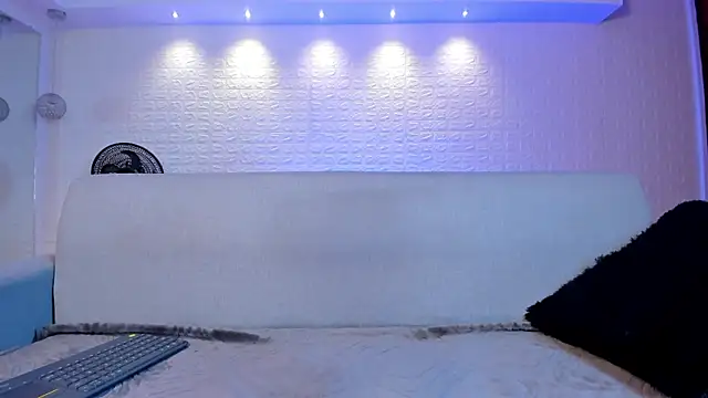 violet scott online show from February 7, 2025, 4:56 pm