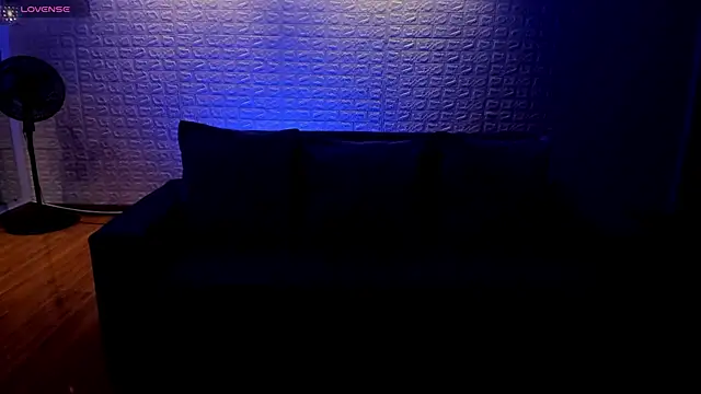 violet scott online show from February 26, 2025, 10:47 am