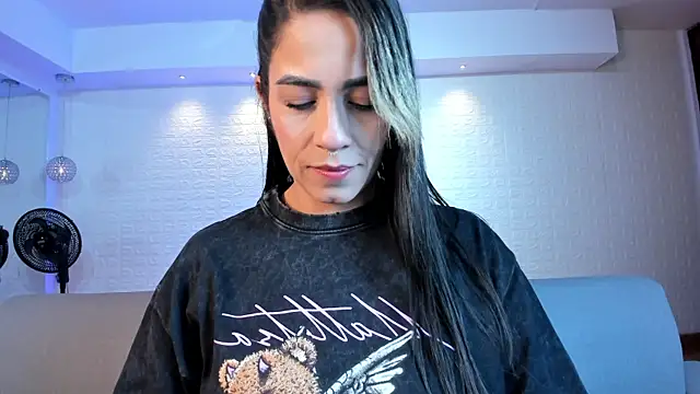 violet scott online show from November 29, 2025, 10:40 am