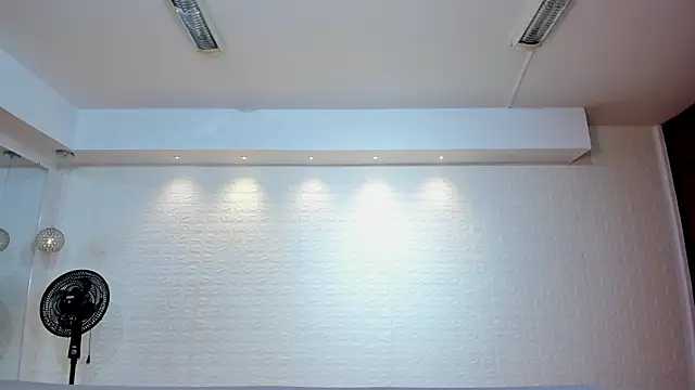 violet scott online show from January 11, 2026, 10:42 am