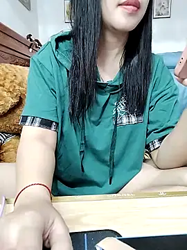 Snapshot of cream1299 chatting on February 20, 2025, 9:11 am cream1299 online show from February 20, 2025, 9:11 am