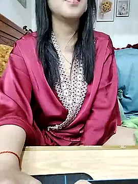 Snapshot of cream1299 chatting on February 25, 2025, 10:47 am cream1299 online show from February 25, 2025, 10:47 am
