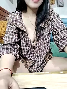Snapshot of cream1299 chatting on March 9, 2025, 9:36 pm cream1299 online show from March 9, 2025, 9:36 pm