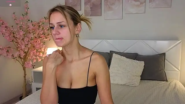 Wendy D0ll online show from February 18, 2025, 9:42 pm