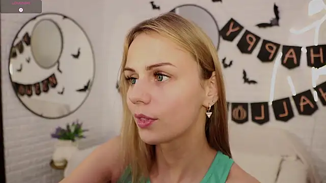 Wendy D0ll online show from October 20, 2025, 9:26 pm