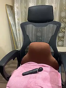 Snapshot of Salibae_Nha chatting on January 31, 2025, 1:33 am Salibae Nha online show from January 31, 2025, 1:33 am