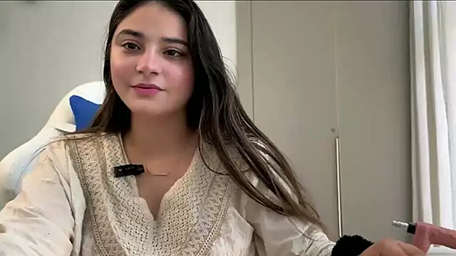 demieliss online show from April 11, 2026, 9:24 am