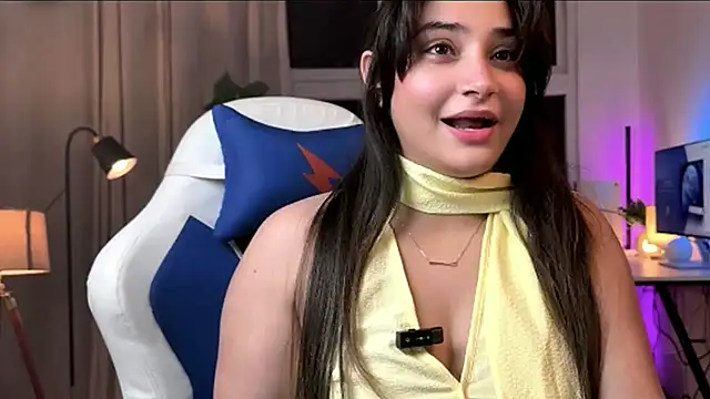 demieliss online show from April 13, 2026, 7:08 pm