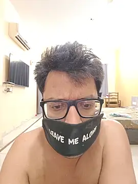 Daddy HA online show from April 25, 2026, 2:36 pm