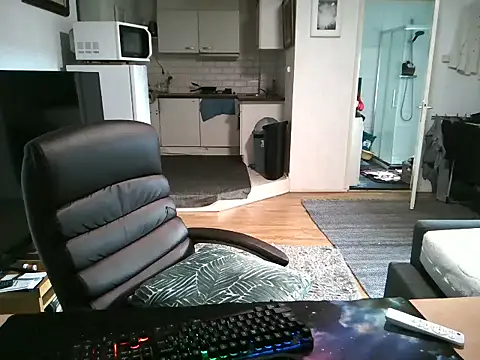 mihaimichael online show from September 11, 2025, 4:18 pm