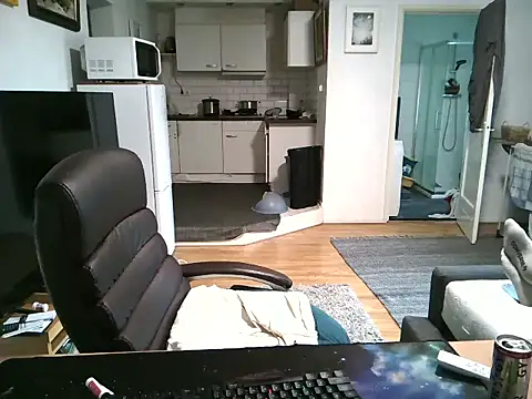 mihaimichael online show from September 18, 2025, 5:04 pm