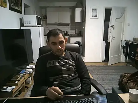 mihaimichael online show from September 24, 2025, 1:31 am