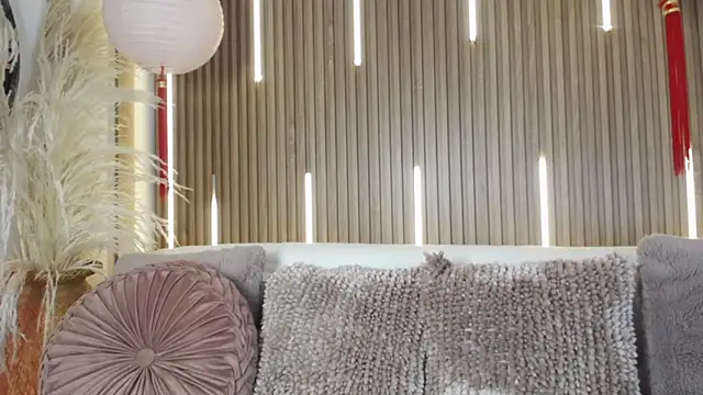 Tayzon Foxxx online show from April 15, 2026, 8:31 pm