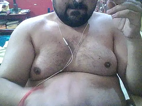 ARYANAVAILABLE online show from November 7, 2025, 11:49 pm