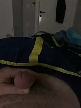 Erenn34 online show from October 3, 2025, 1:13 am