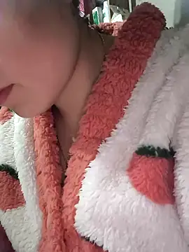 Sweetlove 77 online show from January 16, 2025, 1:58 pm