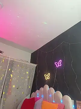 AlisonHoot69 online show from October 29, 2025, 12:02 am