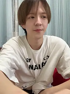 yuuuuma578 online show from November 18, 2025, 5:34 am