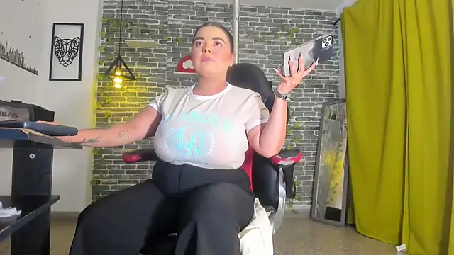 iam samy  online show from February 4, 2025, 5:55 pm