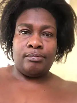 bustytitsxxx online show from May 25, 2026, 6:19 am