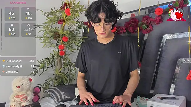 Black Rose2 online show from February 16, 2025, 11:59 am