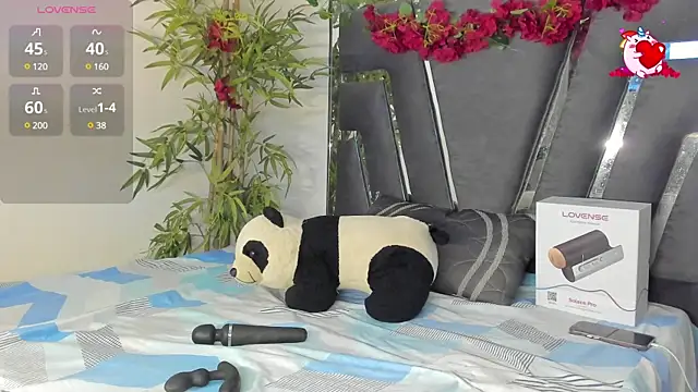 Black Rose2 online show from February 22, 2025, 11:35 am