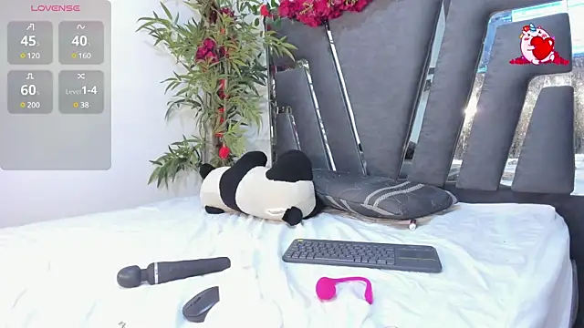 Black Rose2 online show from March 2, 2025, 11:50 am